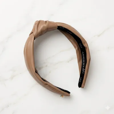 Bijou de tête en cuir vegan